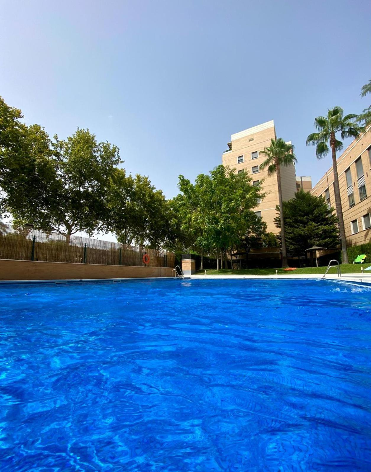 Tu Oasis De Lujo Junto Al Guadalquivir Séville